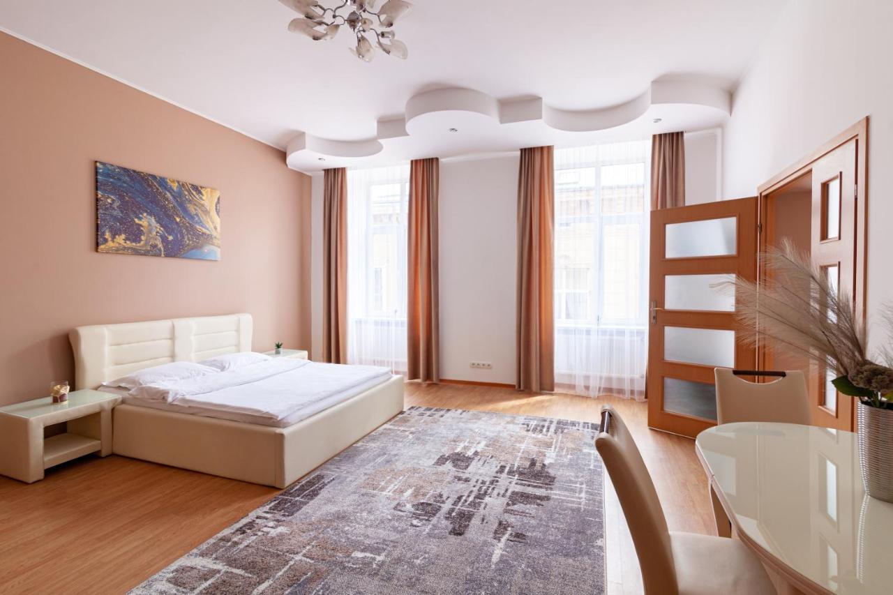 Leogrand Apartments Svobody 33 Leopoli Esterno foto