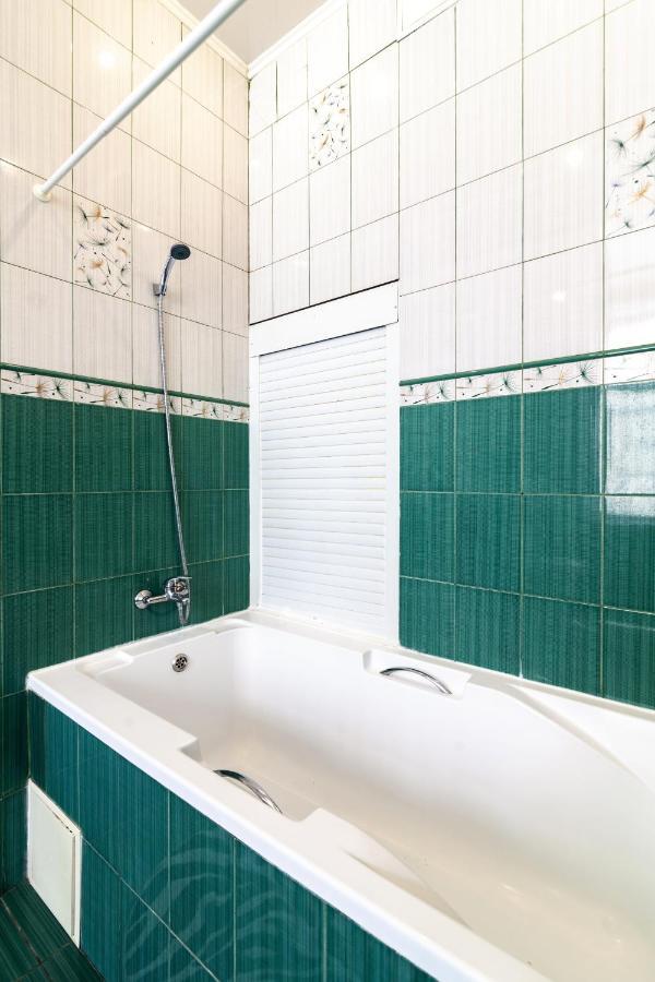 Leogrand Apartments Svobody 33 Leopoli Esterno foto