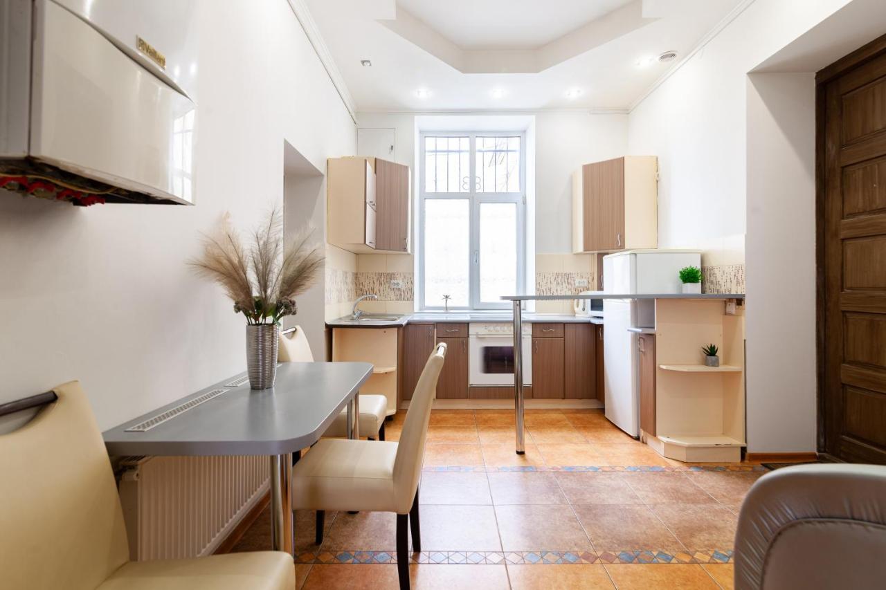 Leogrand Apartments Svobody 33 Leopoli Esterno foto